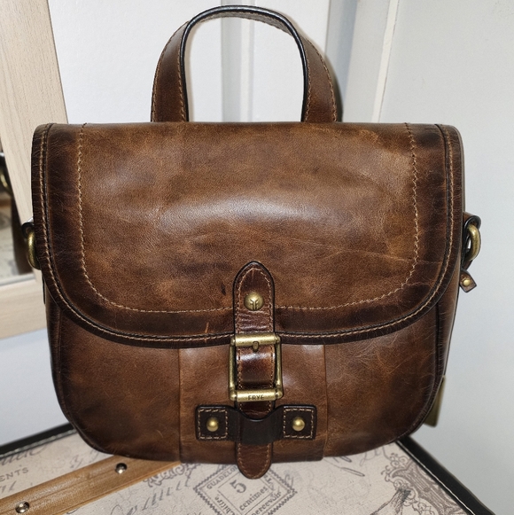 Frye Handbags - Frye Parker Field Medium Crossbody Bag